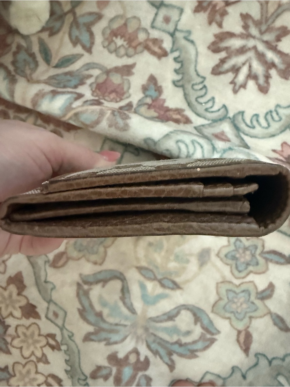 Gucci Brown Beige GG Supreme Continental Wallet - Picture 8 of 9